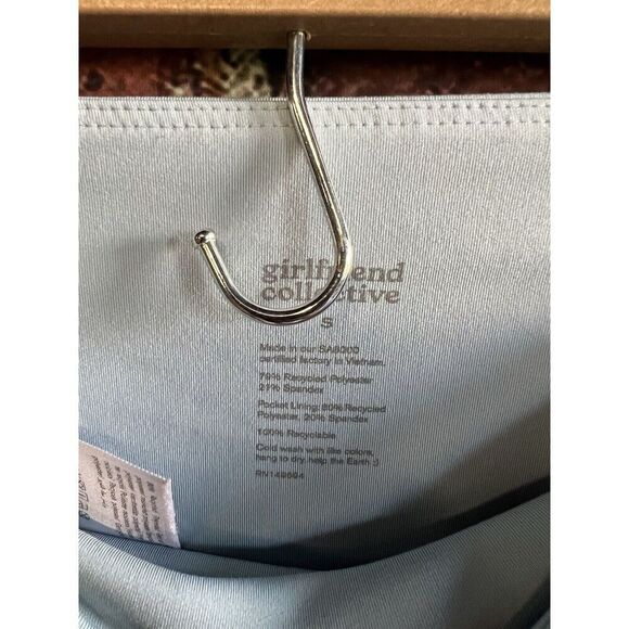 Girlfriend Collective Womens Light Blue Cropped Leggings w/ Pockets Size Small - Picture 3 of 3